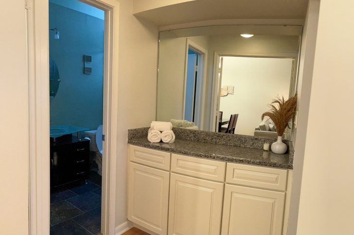Upscale Condo | Walking Distance to St Pete Beach
