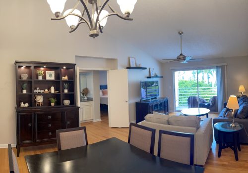 The inside of a beautiful VRBO in St. Petersburg FL