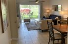 Newly Renovated 2 Bedroom/2 Bathroom Close to Beaches