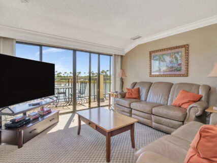 Expanded 2br-2ba lakeview condo. Sleeps 8 (3276)