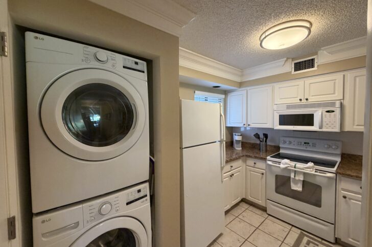 Quiet Comfortable 2br-2ba Condo in Saddlebrook (3218)