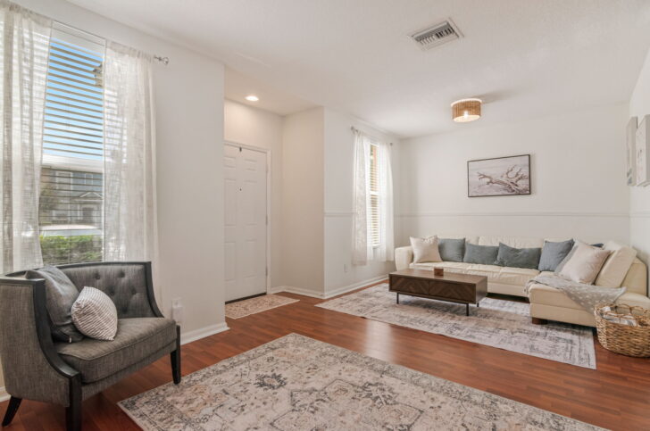 Amazing 3br-3ba home in desirable Meadow Pointe