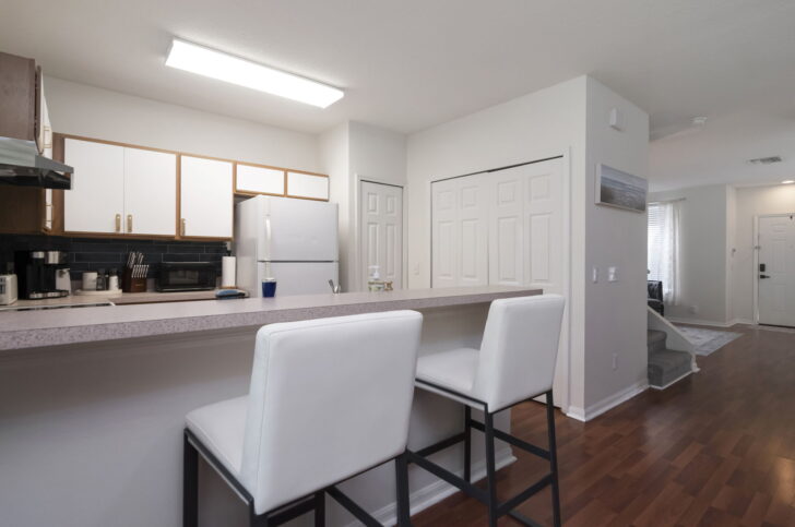 Amazing 3br-3ba home in desirable Meadow Pointe