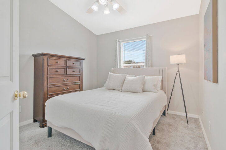 Amazing 3br-3ba home in desirable Meadow Pointe