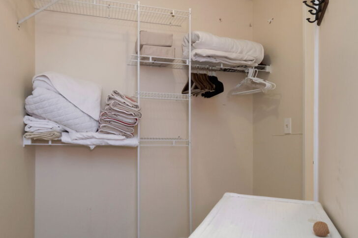 Spacious 2bd-2ba Townhome located in Saddlebrook