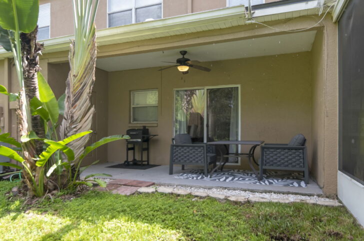 Amazing 3br-3ba home in desirable Meadow Pointe
